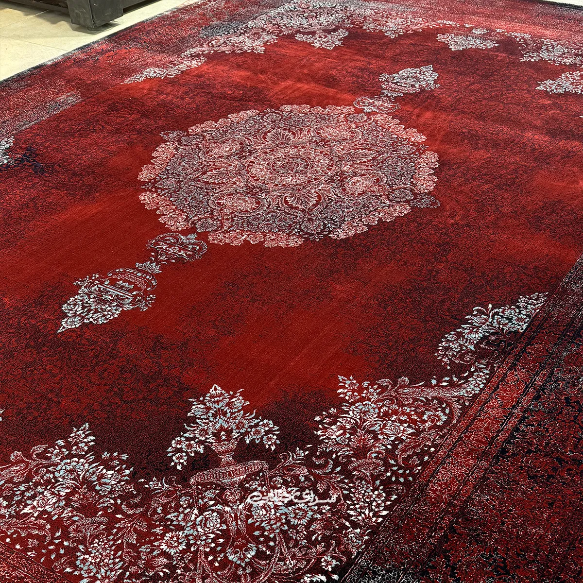 فرش ماشینی کلکسیون فرح ارمانی لاکی 1200 شانه تراکم 3600 کد 100184